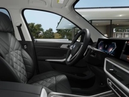 BMW X7 xDrive40i Sports Activity Vehicle 2026