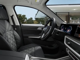 BMW X7 xDrive40i Sports Activity Vehicle 2026