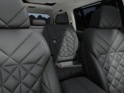 BMW X7 xDrive40i Sports Activity Vehicle 2026