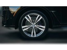 BMW X7 xDrive40i Sports Activity Vehicle 2026