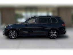 BMW X7 xDrive40i Sports Activity Vehicle 2026