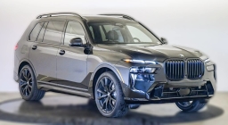 BMW X7 xDrive40i Sports Activity Vehicle 2026