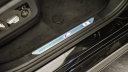 BMW X7 xDrive40i Sports Activity Vehicle 2026