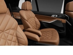 BMW X7 xDrive40i Sports Activity Vehicle 2026