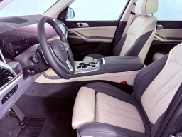 BMW X7 xDrive40i Sports Activity Vehicle 2026