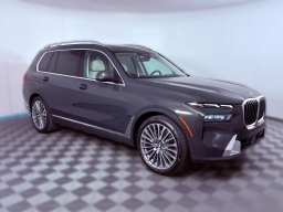 BMW X7 xDrive40i Sports Activity Vehicle 2026