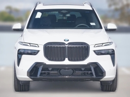 BMW X7 xDrive40i Sports Activity Vehicle 2026