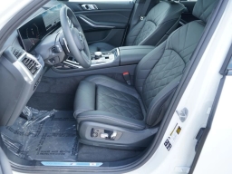 BMW X7 xDrive40i Sports Activity Vehicle 2026