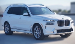 BMW X7 xDrive40i Sports Activity Vehicle 2026