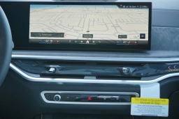 BMW X7 xDrive40i Sports Activity Vehicle 2026