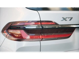 BMW X7 xDrive40i Sports Activity Vehicle 2026