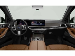 BMW X7 xDrive40i Sports Activity Vehicle 2026