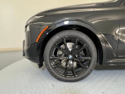 BMW X7 xDrive40i Sports Activity Vehicle 2026