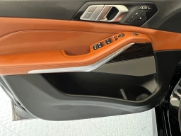 BMW X7 xDrive40i Sports Activity Vehicle 2026