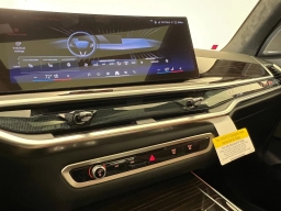 BMW X7 xDrive40i Sports Activity Vehicle 2026