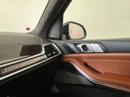 BMW X7 xDrive40i Sports Activity Vehicle 2026