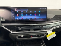 BMW X7 xDrive40i Sports Activity Vehicle 2026