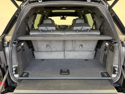 BMW X7 xDrive40i Sports Activity Vehicle 2026