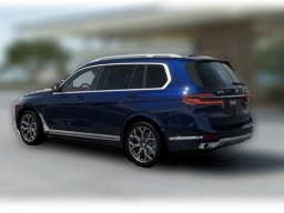BMW X7 xDrive40i Sports Activity Vehicle 2026