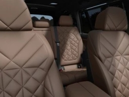 BMW X7 xDrive40i Sports Activity Vehicle 2026