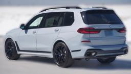 BMW X7 xDrive40i Sports Activity Vehicle 2026