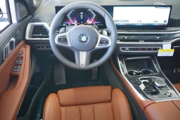 BMW X7 xDrive40i Sports Activity Vehicle 2026