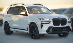 BMW X7 xDrive40i Sports Activity Vehicle 2026