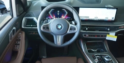 BMW X7 xDrive40i Sports Activity Vehicle 2026