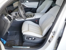 BMW X7 xDrive40i Sports Activity Vehicle 2026