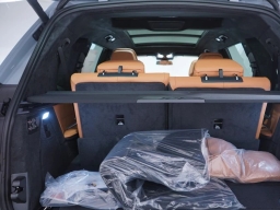 BMW X7 xDrive40i Sports Activity Vehicle 2026