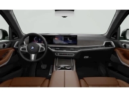 BMW X7 xDrive40i Sports Activity Vehicle 2026