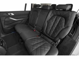 BMW X7 xDrive40i Sports Activity Vehicle 2026