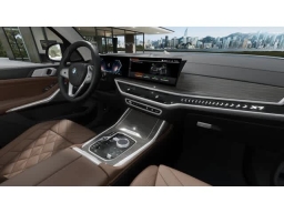 BMW X7 xDrive40i Sports Activity Vehicle 2026