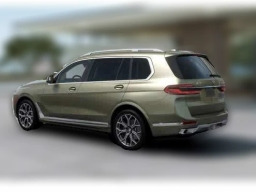 BMW X7 xDrive40i Sports Activity Vehicle 2026