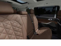 BMW X7 xDrive40i Sports Activity Vehicle 2026