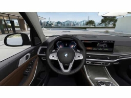 BMW X7 xDrive40i Sports Activity Vehicle 2026