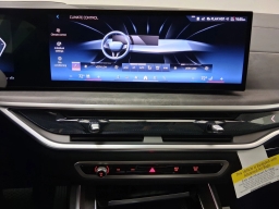 BMW X7 xDrive40i Sports Activity Vehicle 2026