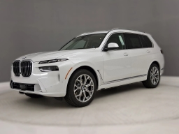 BMW X7 xDrive40i Sports Activity Vehicle 2026