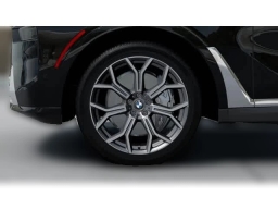 BMW X7 xDrive40i Sports Activity Vehicle 2026