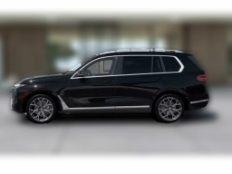 BMW X7 xDrive40i Sports Activity Vehicle 2026
