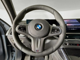 BMW X7 xDrive40i Sports Activity Vehicle 2026