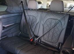 BMW X7 xDrive40i Sports Activity Vehicle 2026