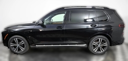 BMW X7 xDrive40i Sports Activity Vehicle 2026