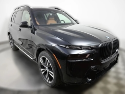 BMW X7 xDrive40i Sports Activity Vehicle 2026