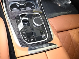 BMW X7 xDrive40i Sports Activity Vehicle 2026