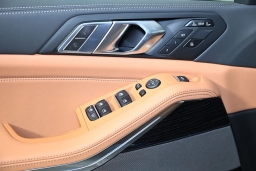 BMW X7 xDrive40i Sports Activity Vehicle 2026