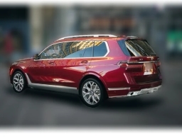 BMW X7 xDrive40i Sports Activity Vehicle 2026
