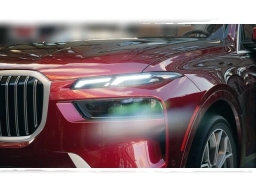 BMW X7 xDrive40i Sports Activity Vehicle 2026