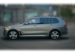 BMW X7 xDrive40i Sports Activity Vehicle 2026