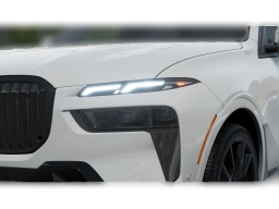 BMW X7 xDrive40i Sports Activity Vehicle 2026